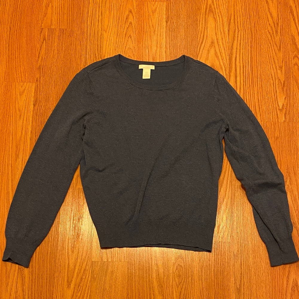 H & M Dark Navy/Gray Sweater M